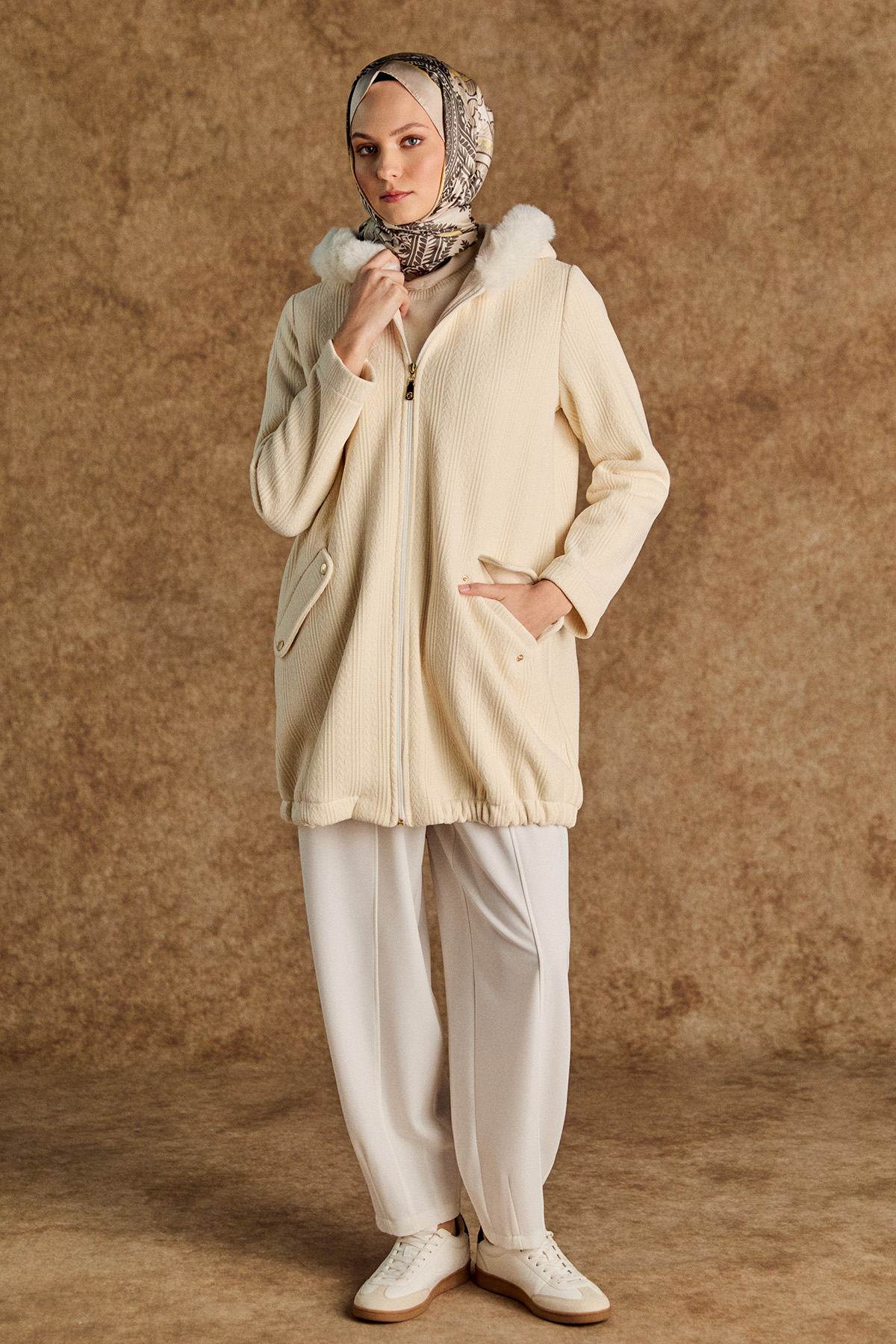 Suni Kürk Kapüşonlu Dokulu Kap