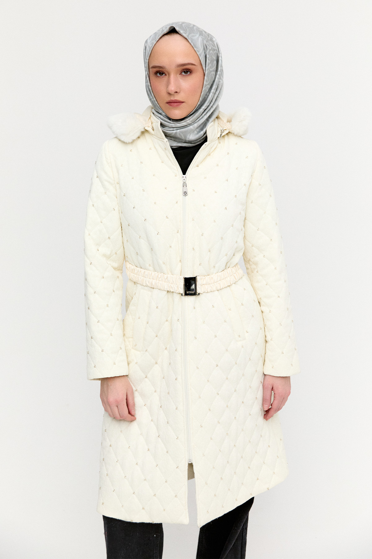 Seyyar Kapüşonlu Taşlı Kaban, Tesettür Giyim