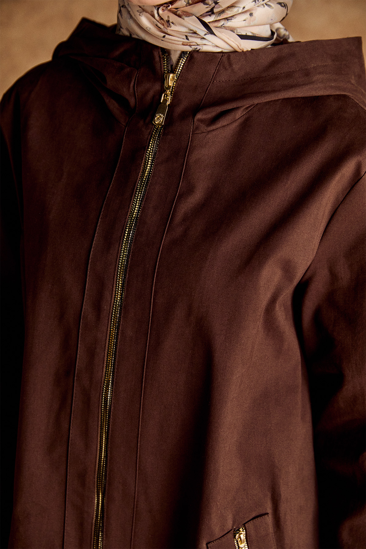 Taş Detaylı Kapüşonlu Pamuk Kap