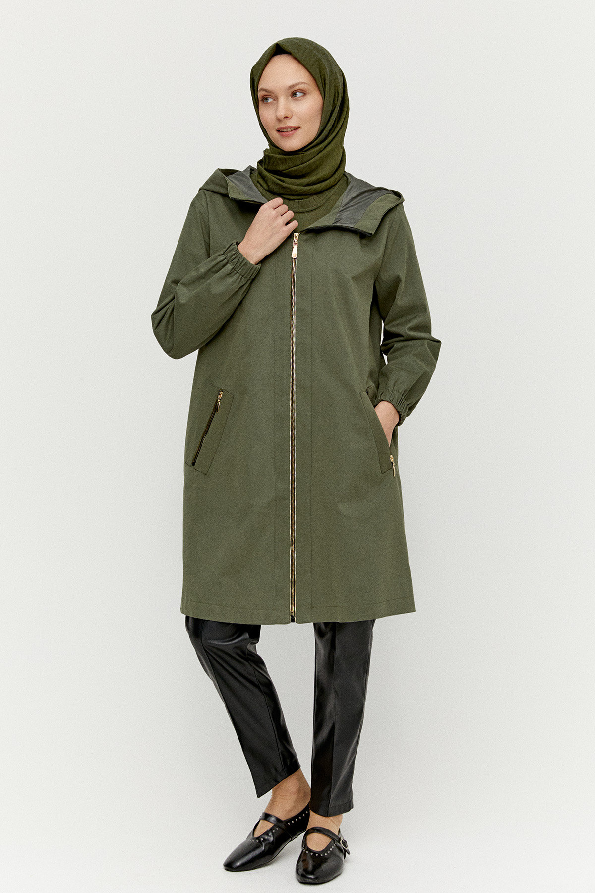 Taş Detaylı Kapüşonlu Pamuk Kap