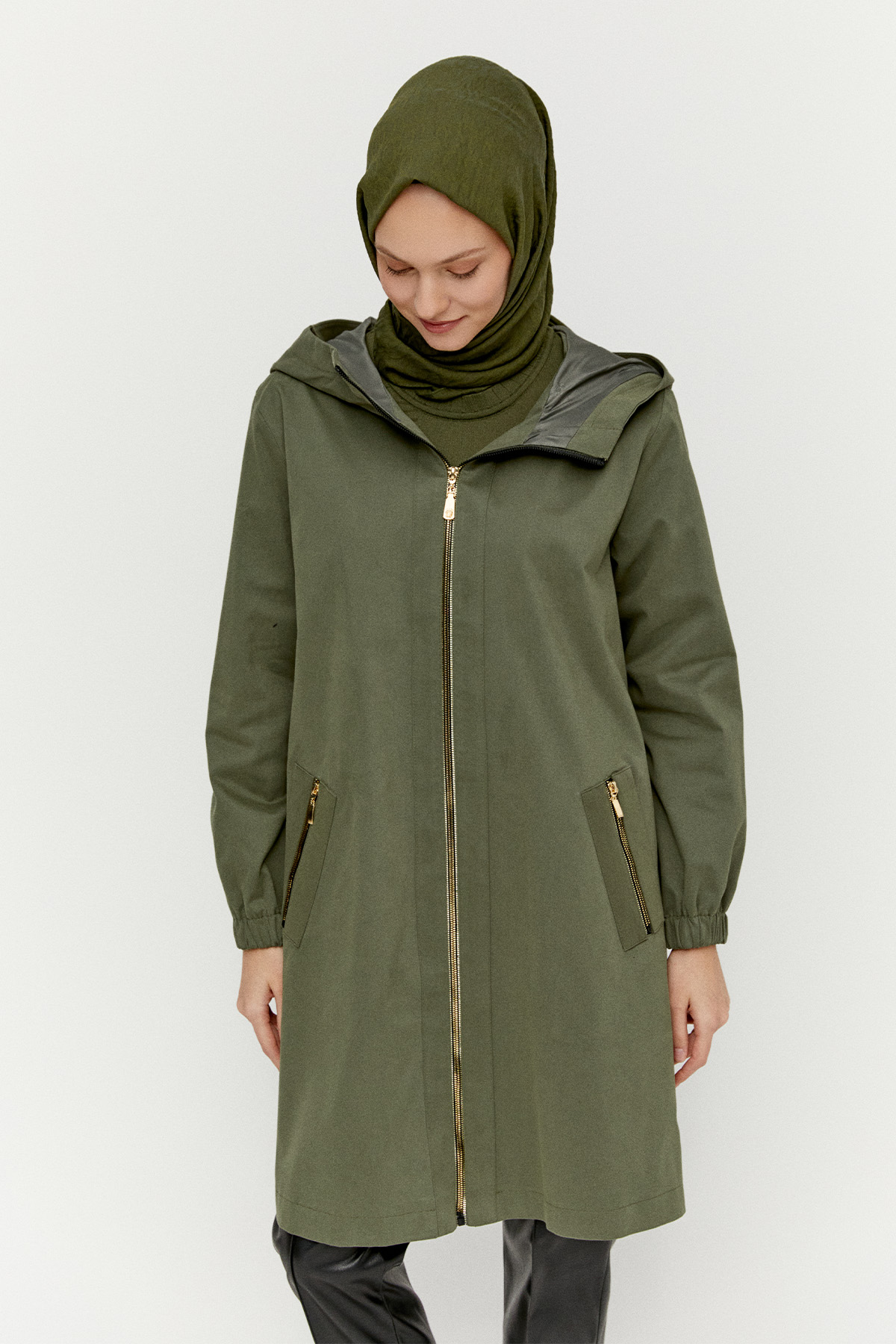 Taş Detaylı Kapüşonlu Pamuk Kap