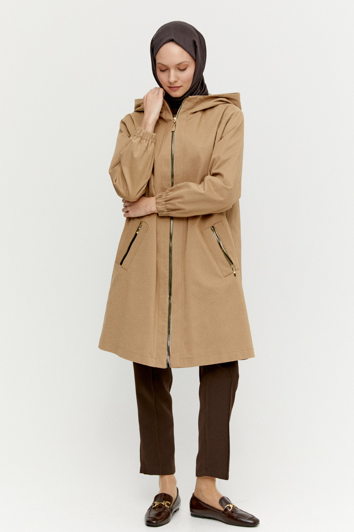 Taş Detaylı Kapüşonlu Pamuk Kap