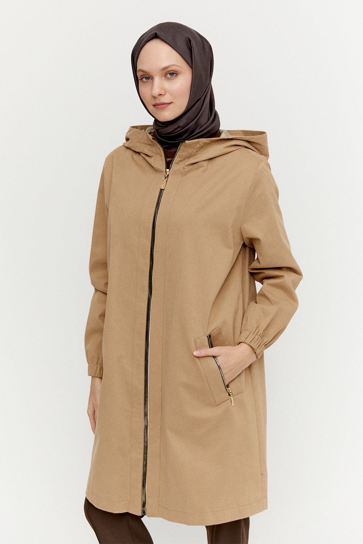 Taş Detaylı Kapüşonlu Pamuk Kap