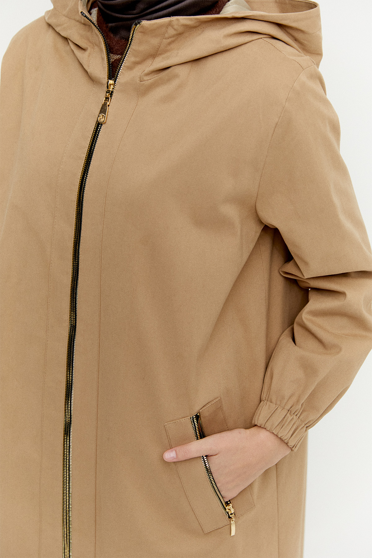 Taş Detaylı Kapüşonlu Pamuk Kap