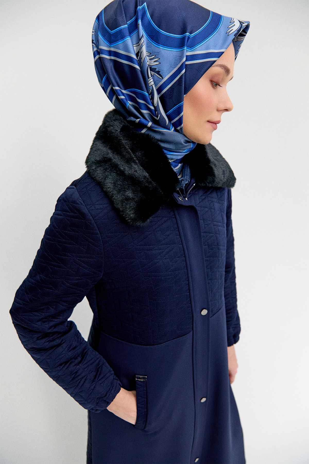 Suni Kürklü Fermuarlı Kap, Tesettür Giyim