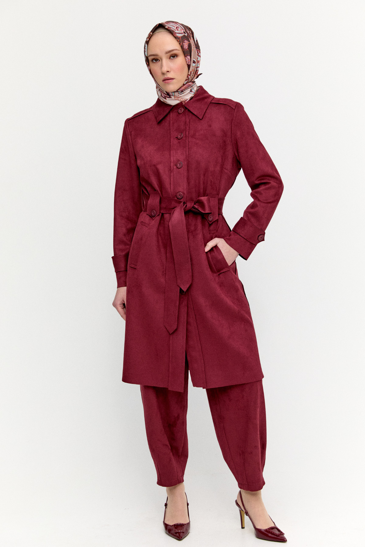 Kuşaklı Süet Görünümlü Kap, Tesettür Giyim