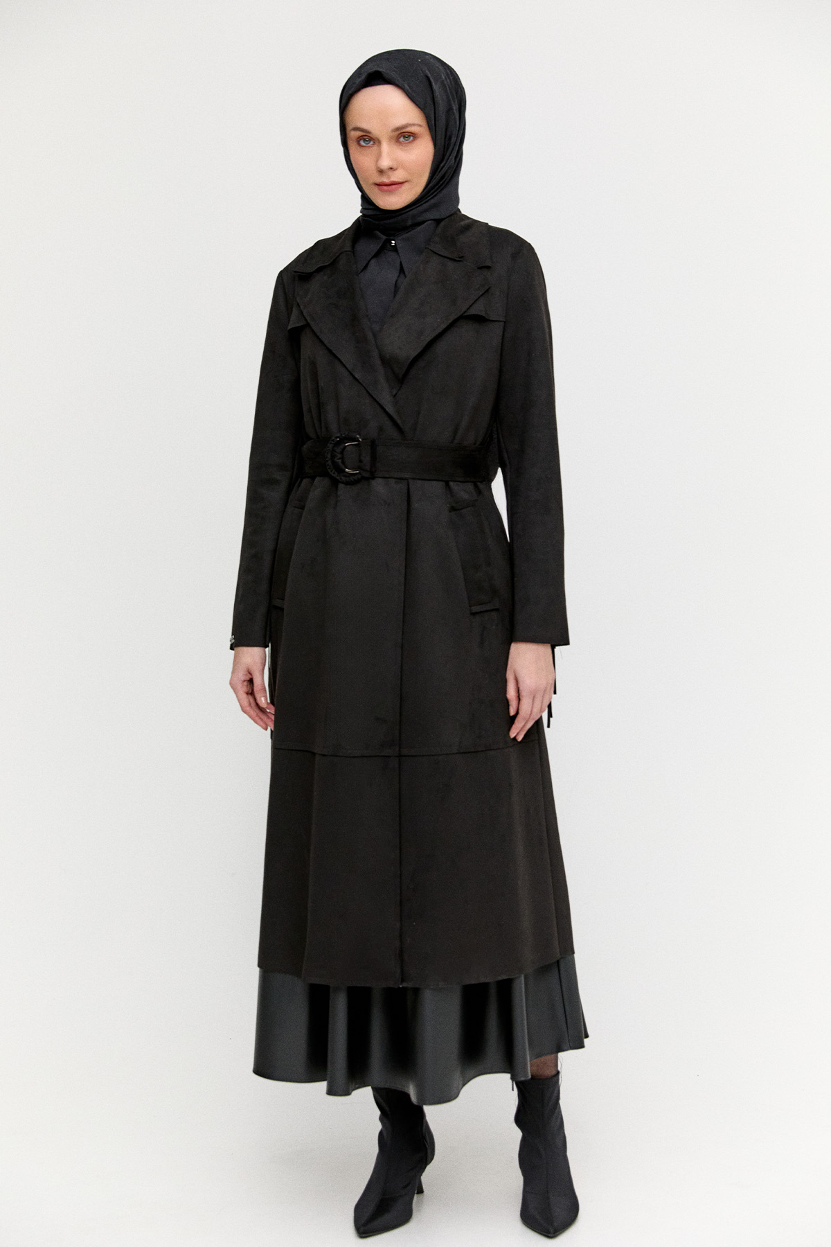 Püskül Detaylı Süet Dokulu Kap, Tesettür Giyim