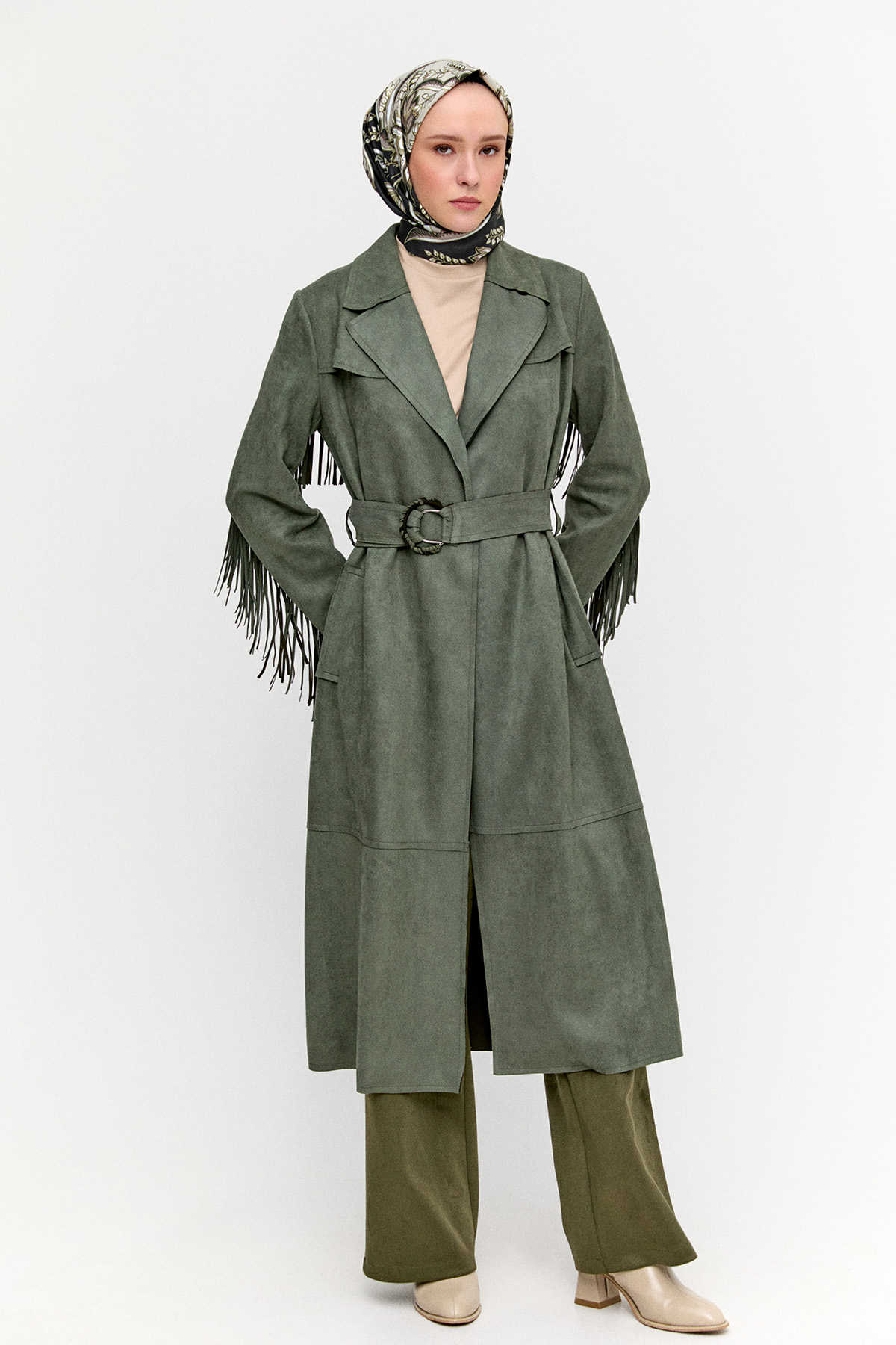 Püskül Detaylı Süet Dokulu Kap, Tesettür Giyim