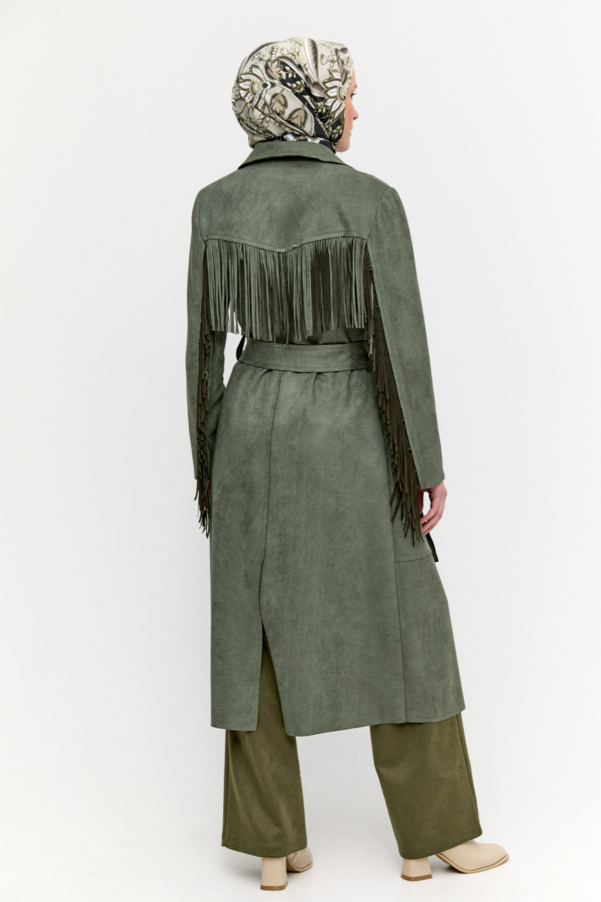 Püskül Detaylı Süet Dokulu Kap, Tesettür Giyim