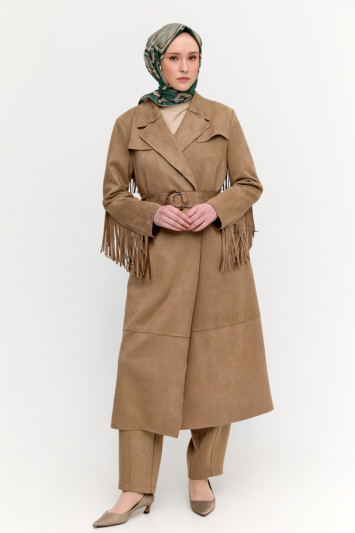 Püskül Detaylı Süet Dokulu Kap, Tesettür Giyim