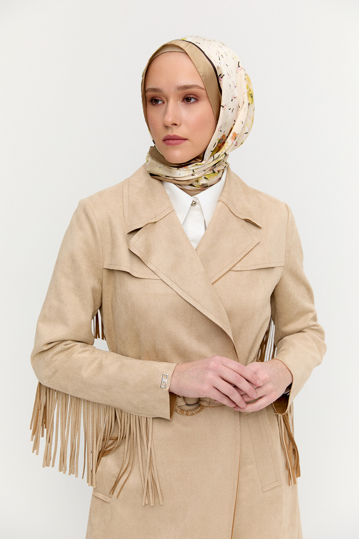 Püskül Detaylı Süet Dokulu Kap, Tesettür Giyim