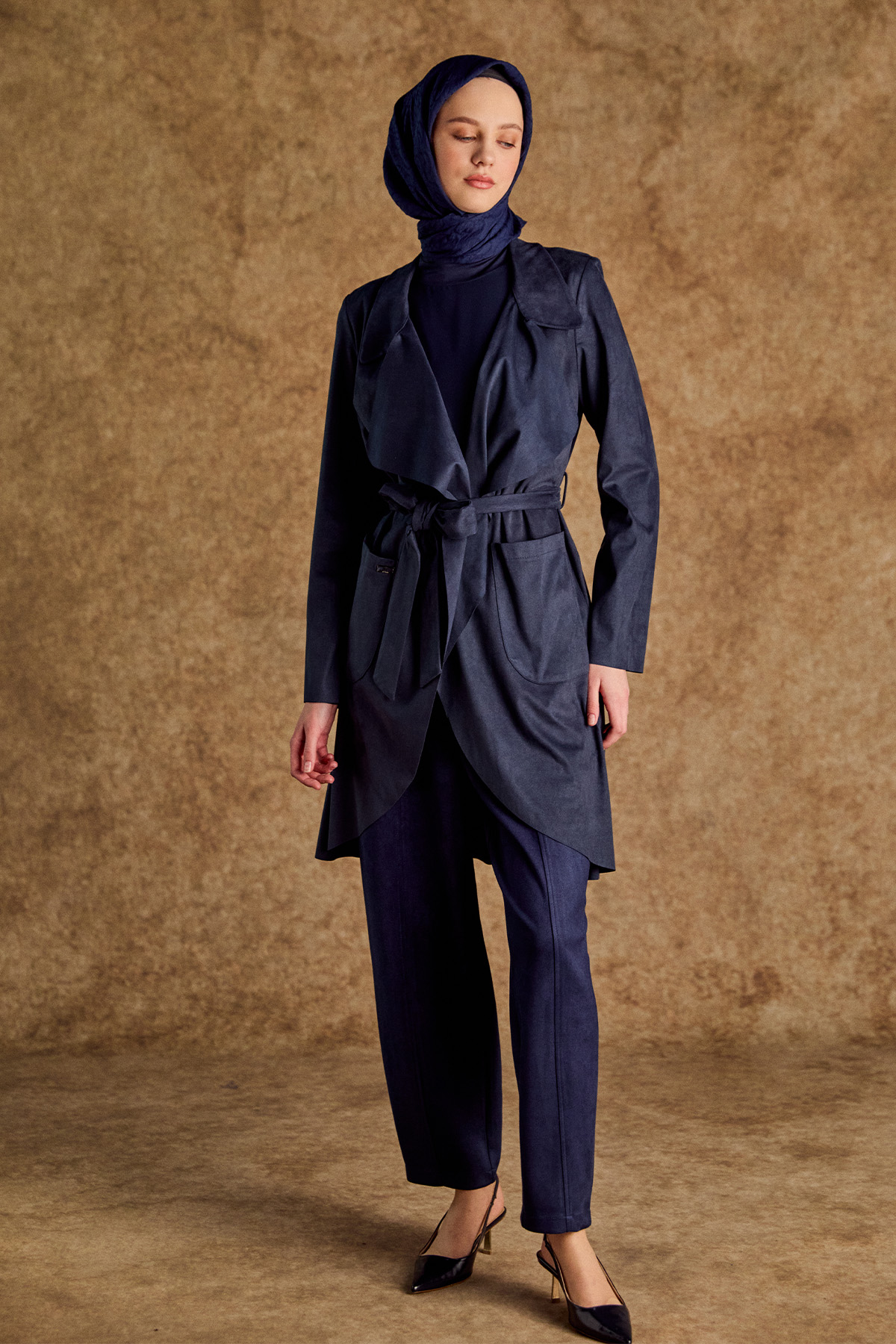 Ceket Yakalı Süet Görünümlü Kap