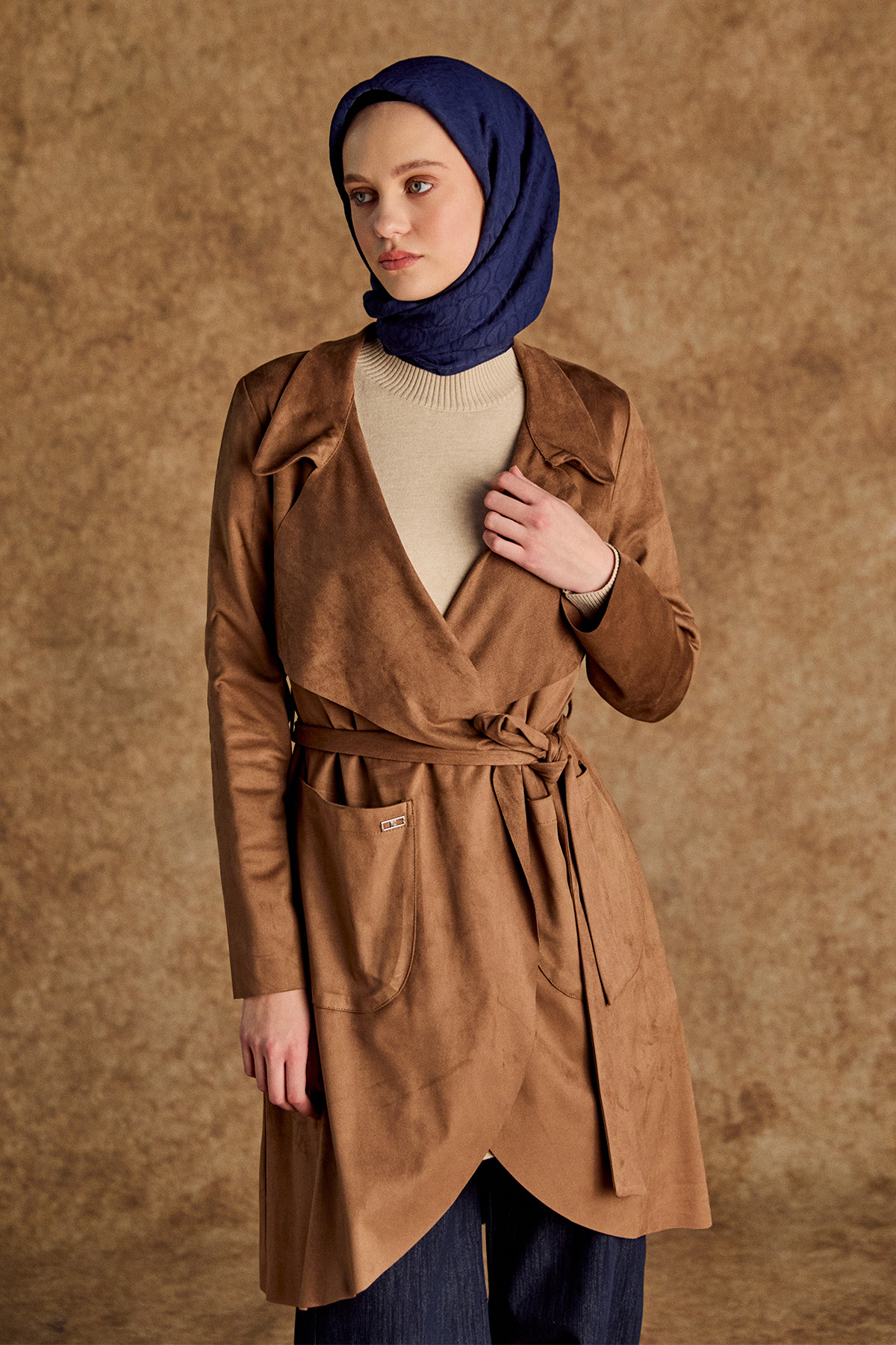 Ceket Yakalı Süet Görünümlü Kap