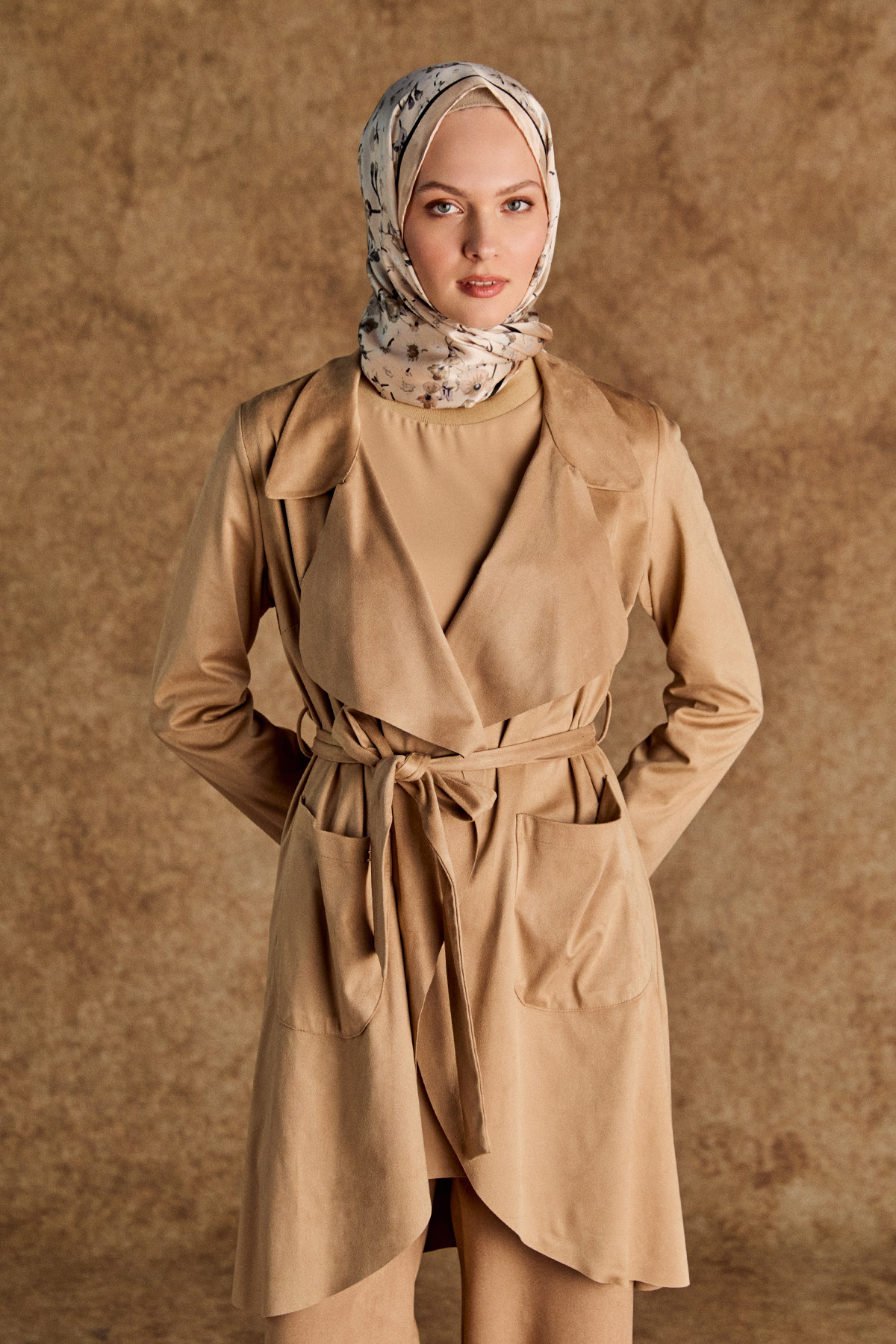 Ceket Yakalı Süet Görünümlü Kap