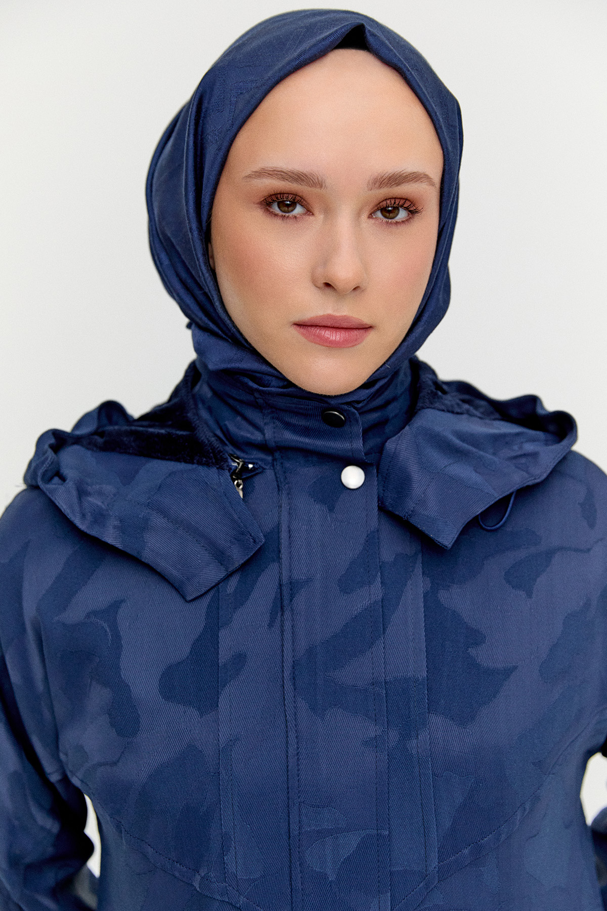 Kapüşonlu Jakarlı Peluş Astarlı Kap, Tesettür Giyim