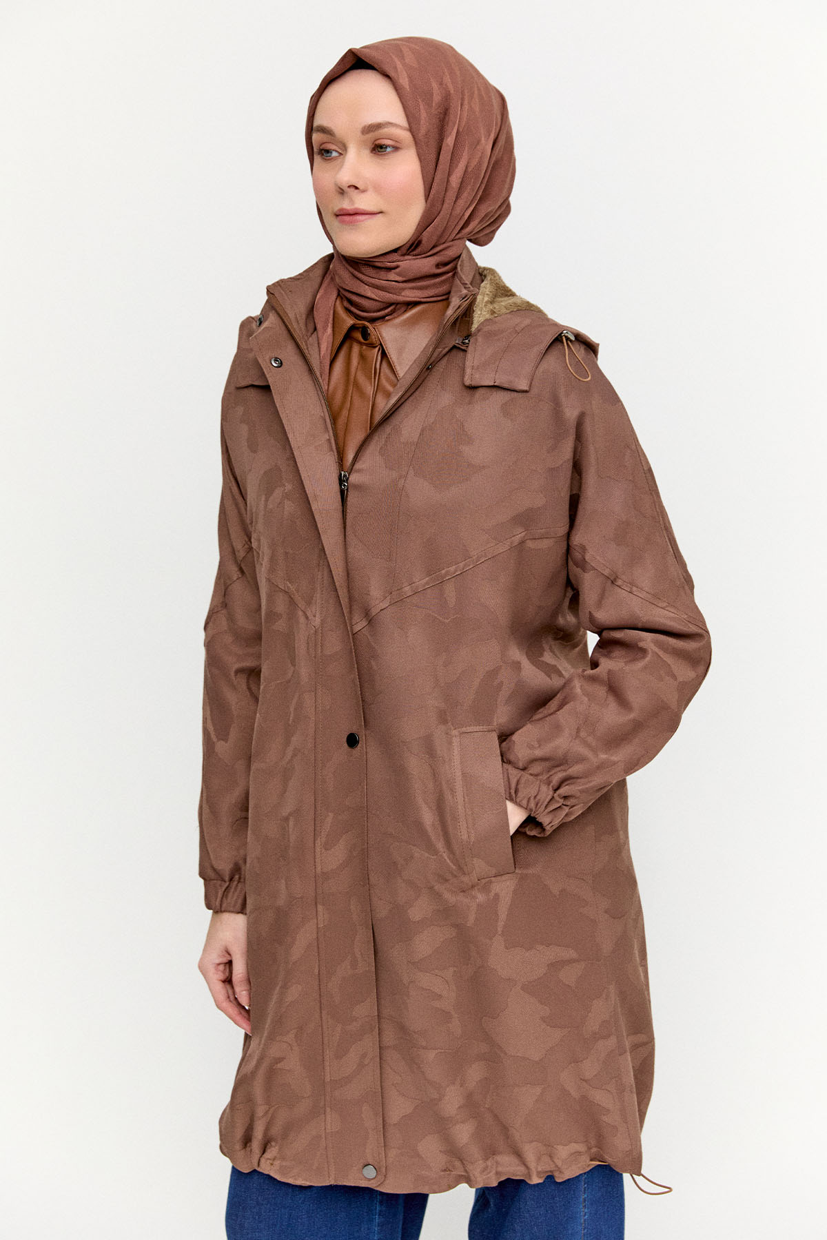 Kapüşonlu Jakarlı Peluş Astarlı Kap, Tesettür Giyim