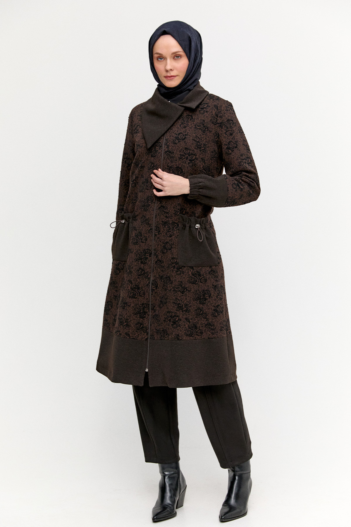 Dokulu Fermuarlı Örme Kap, Tesettür Giyim