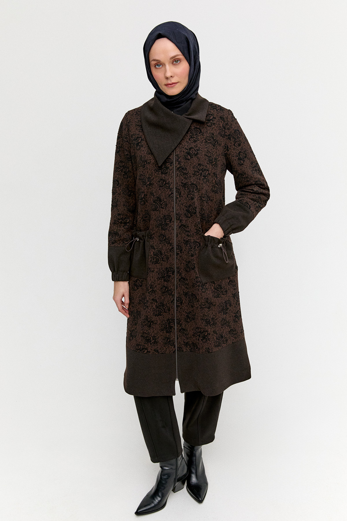 Dokulu Fermuarlı Örme Kap, Tesettür Giyim