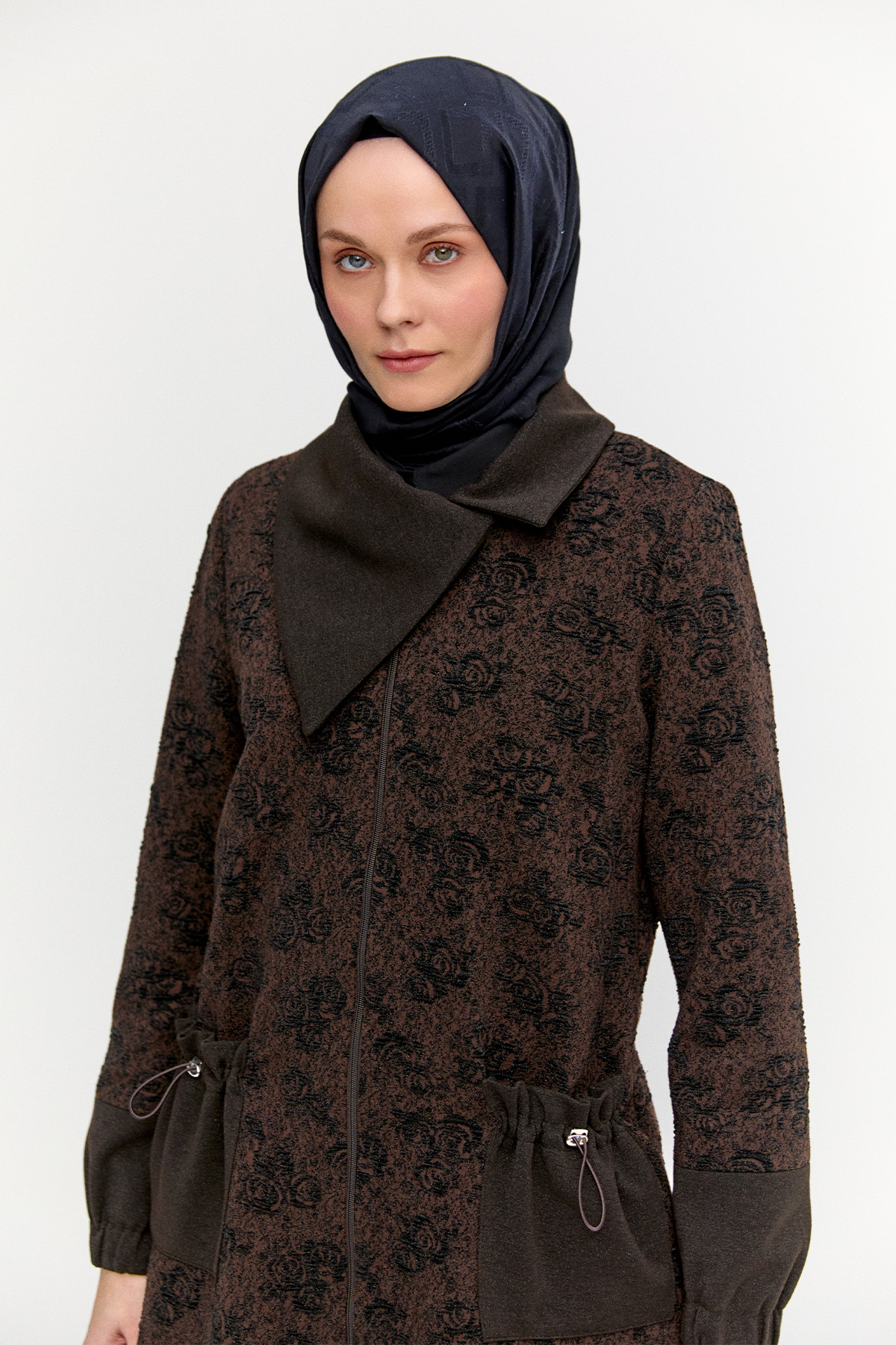 Dokulu Fermuarlı Örme Kap, Tesettür Giyim