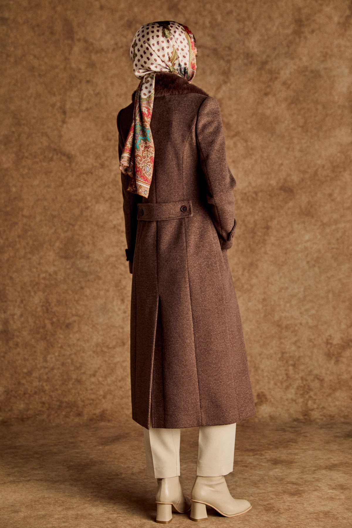 Suni Kürk Detaylı Kruvaze Kaşe Manto