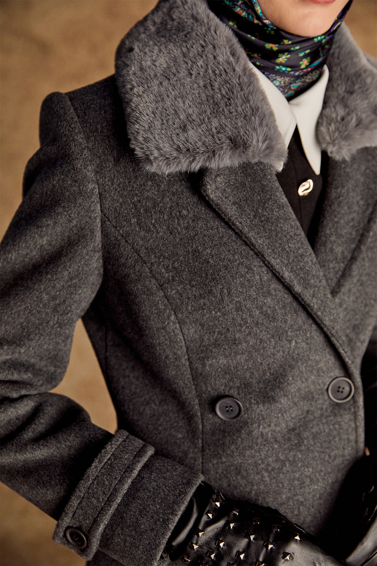 Suni Kürk Detaylı Kruvaze Kaşe Manto