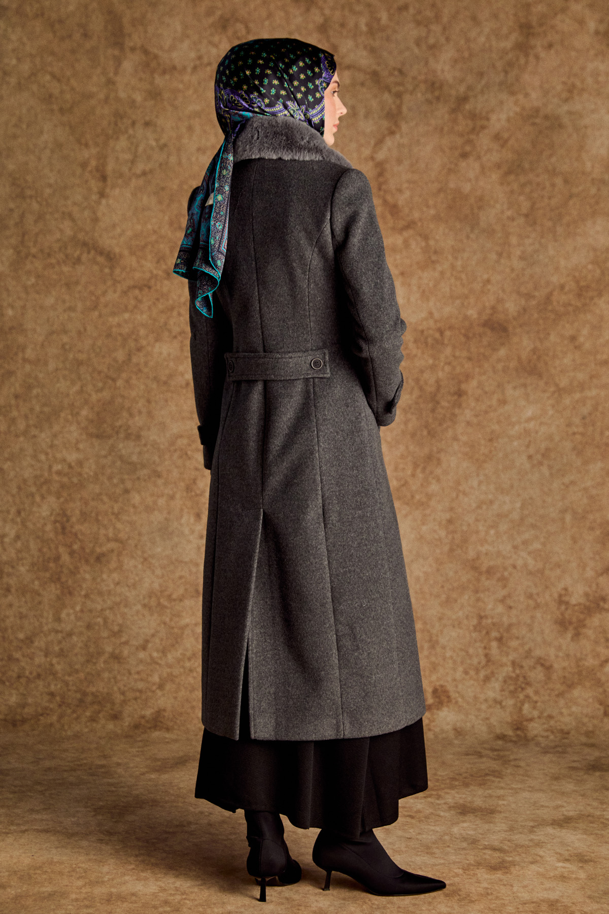 Suni Kürk Detaylı Kruvaze Kaşe Manto