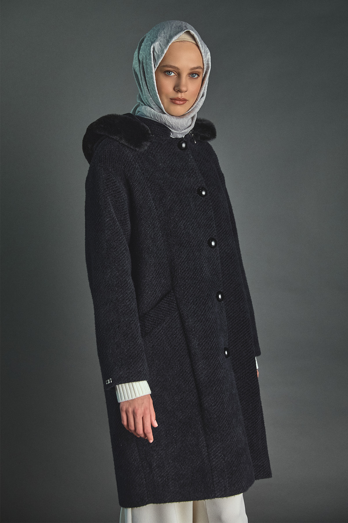 Çıkarılabilir Kapüşonu Kürklü Kaban