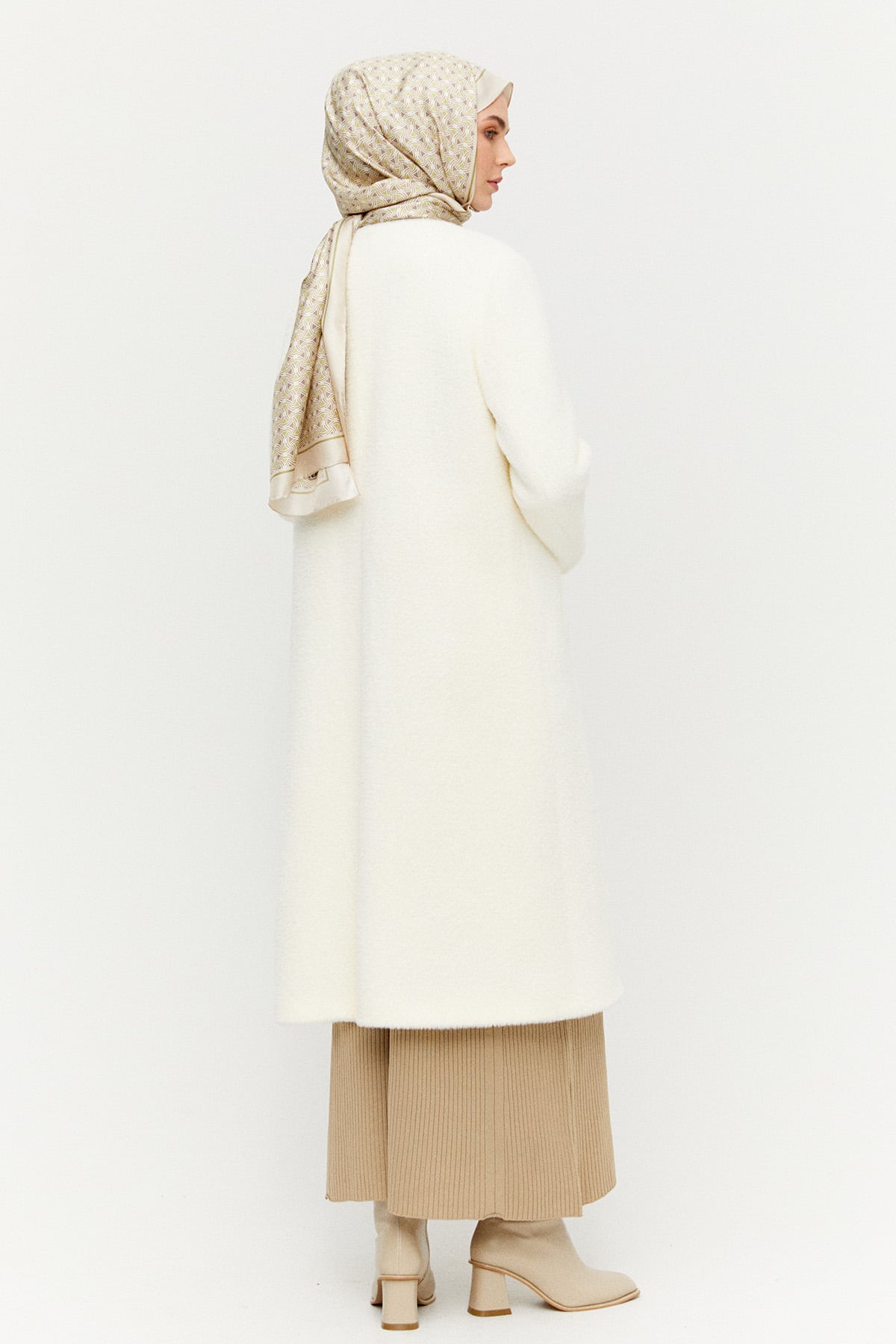 Angora Suni Kürk Kaban, Tesettür Giyim