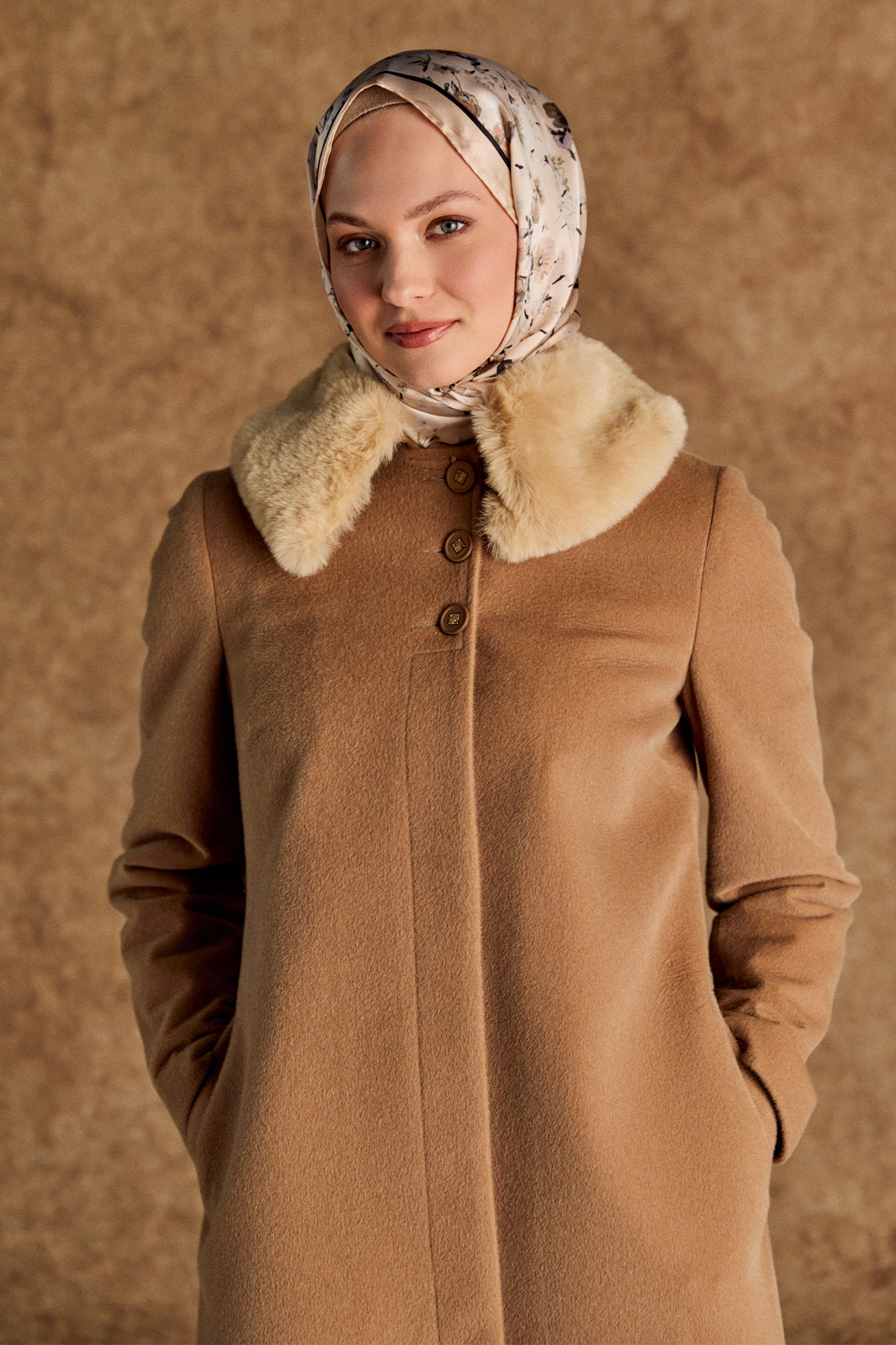 Çıkarılabilir Kürklü Kaşe Kaban