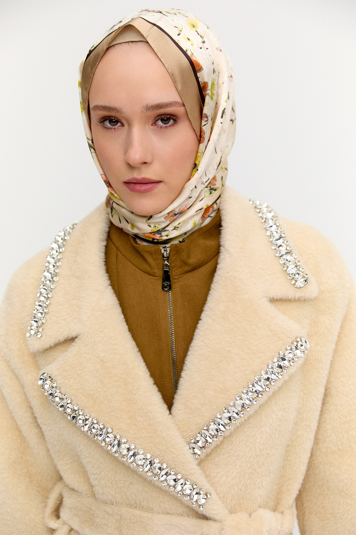 Taş Detaylı Angora Kaban, Tesettür Giyim