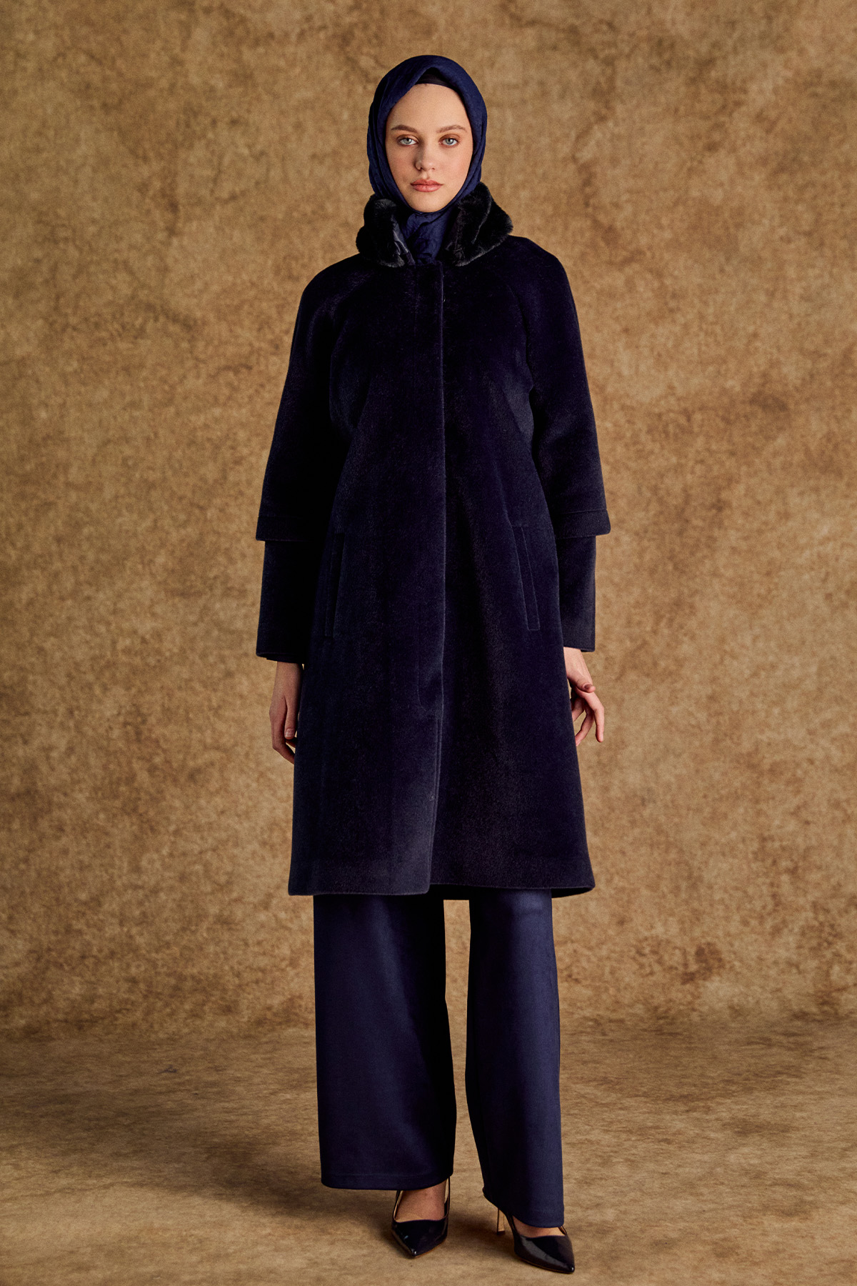 Seyyar Suni Kürklü Büyük Beden Kaban