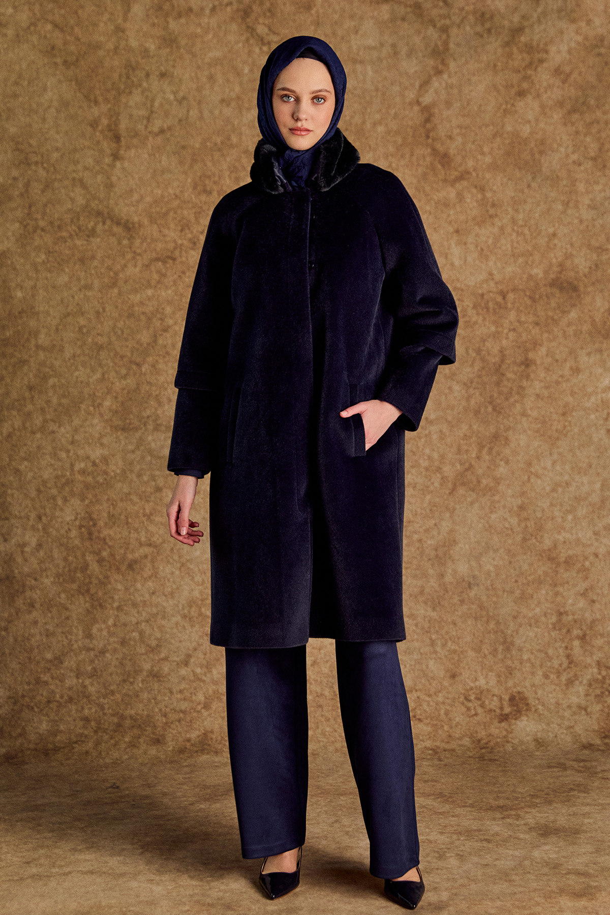 Seyyar Suni Kürklü Büyük Beden Kaban