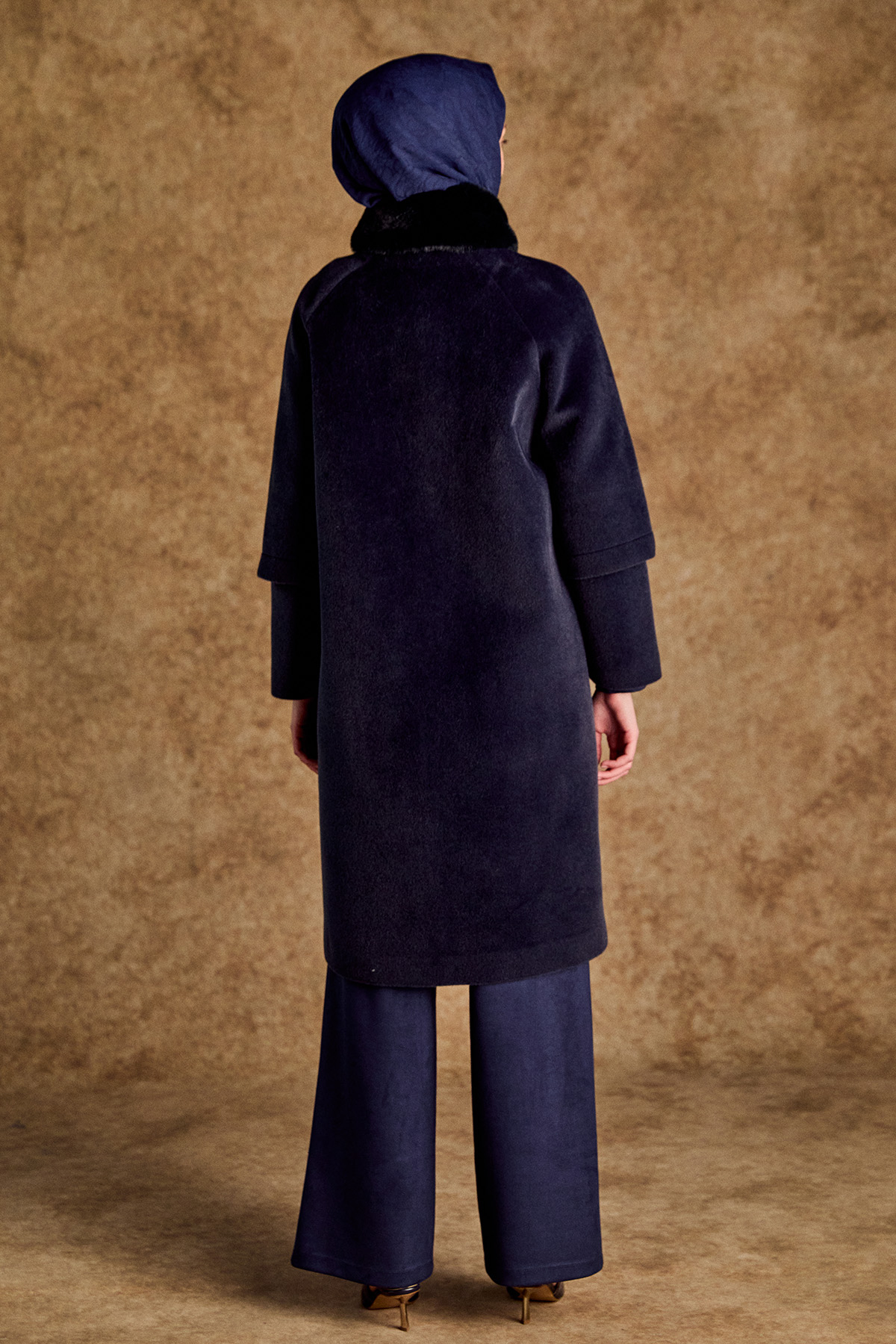 Seyyar Suni Kürklü Büyük Beden Kaban