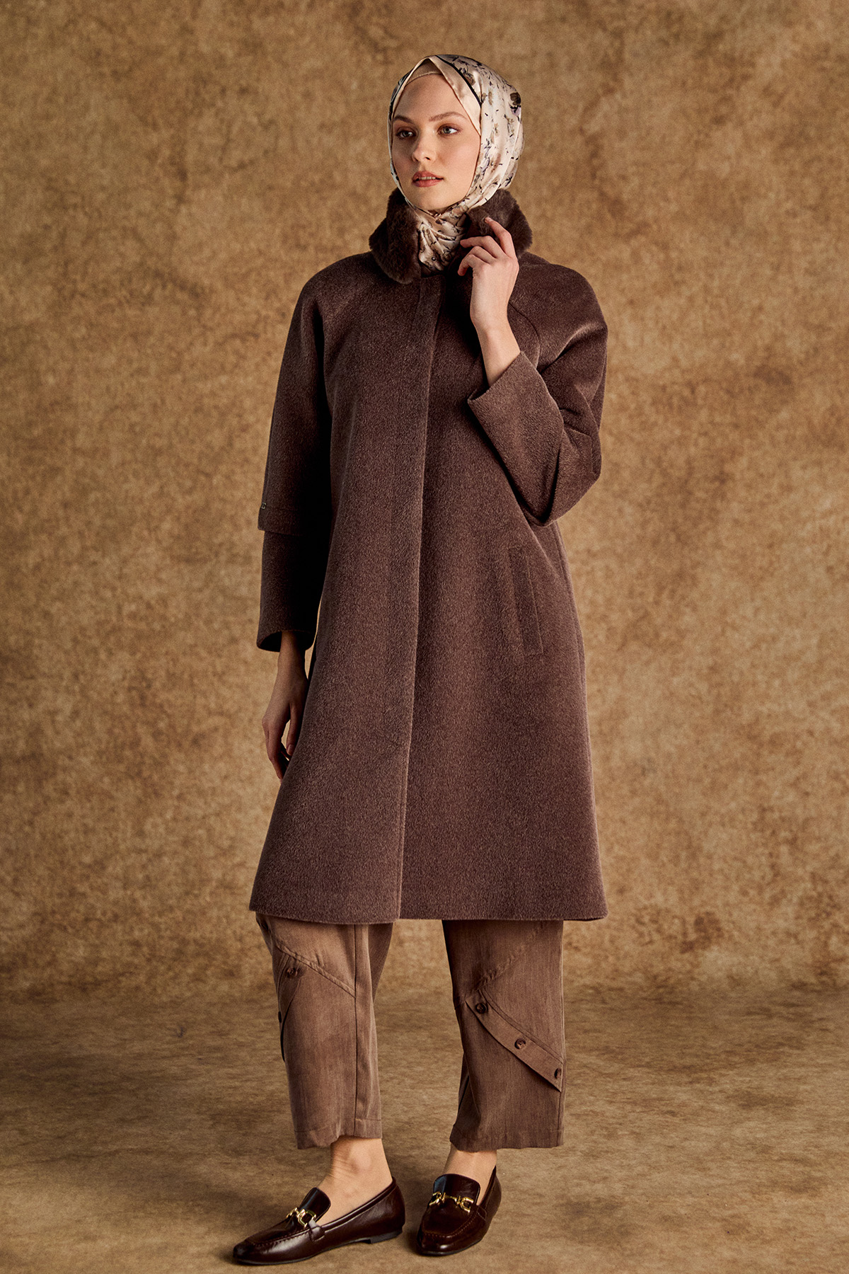 Seyyar Suni Kürklü Büyük Beden Kaban