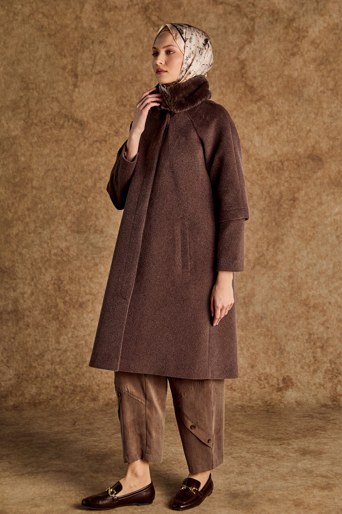 Seyyar Suni Kürklü Büyük Beden Kaban