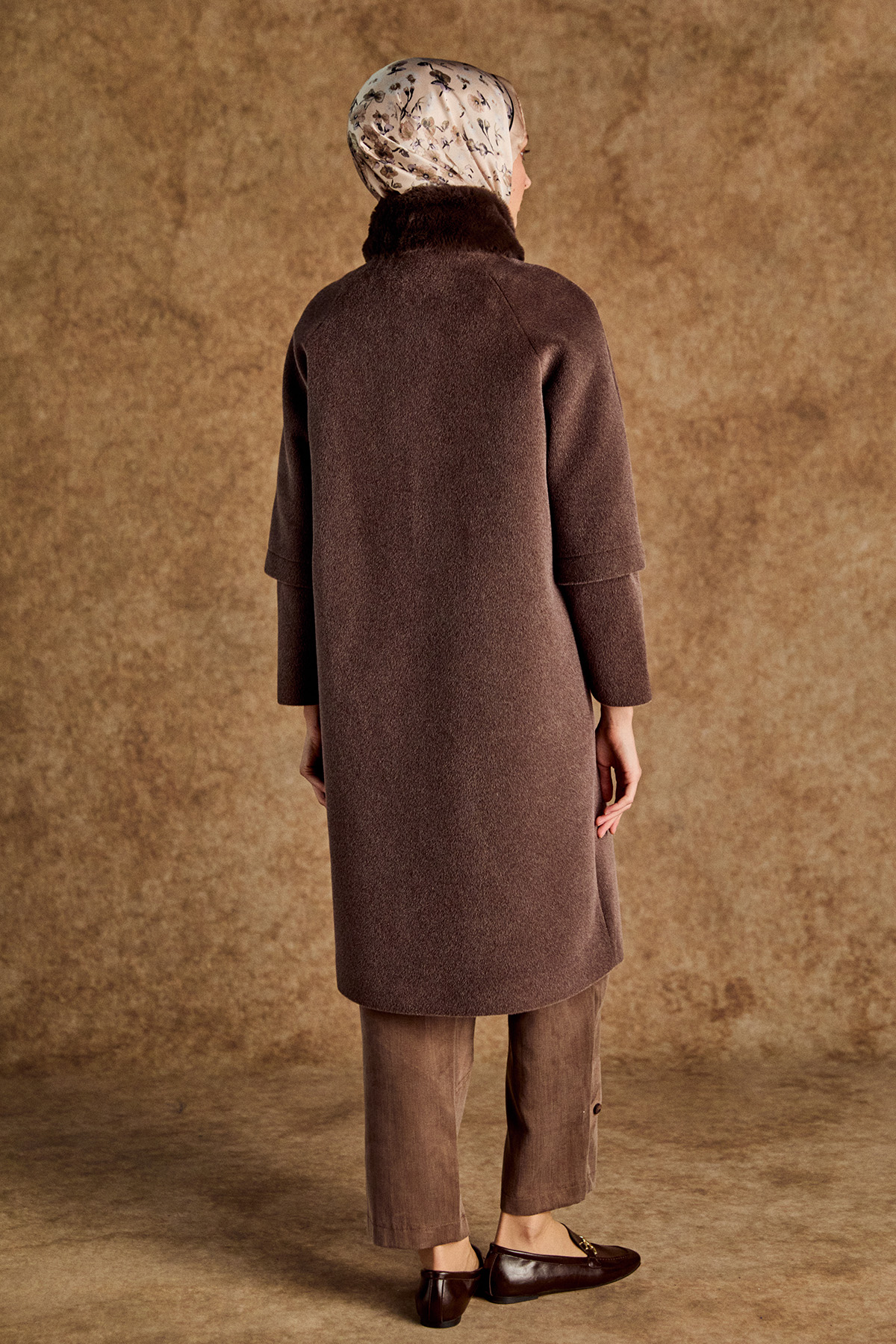 Seyyar Suni Kürklü Büyük Beden Kaban