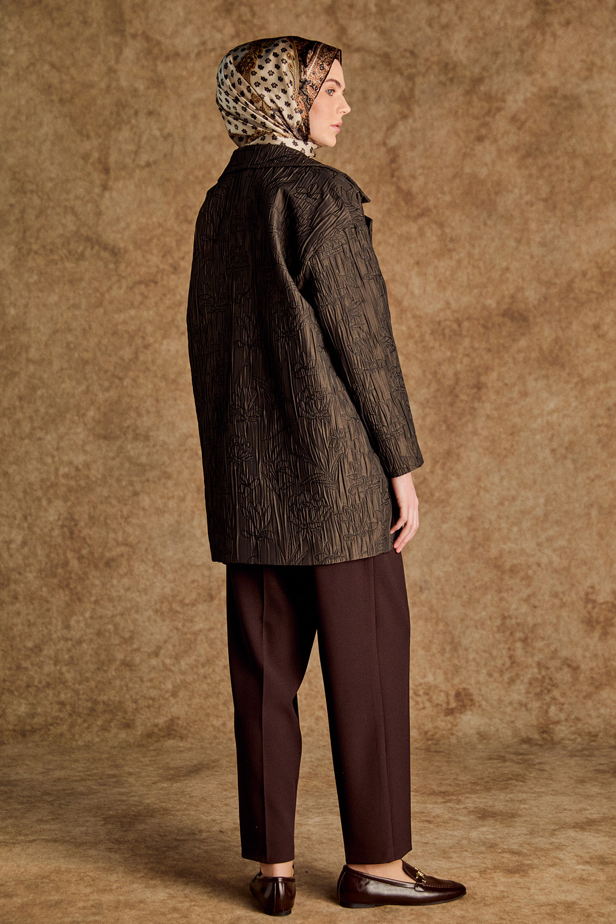 Çiçek Desenli Kruvaze Oversize Kap