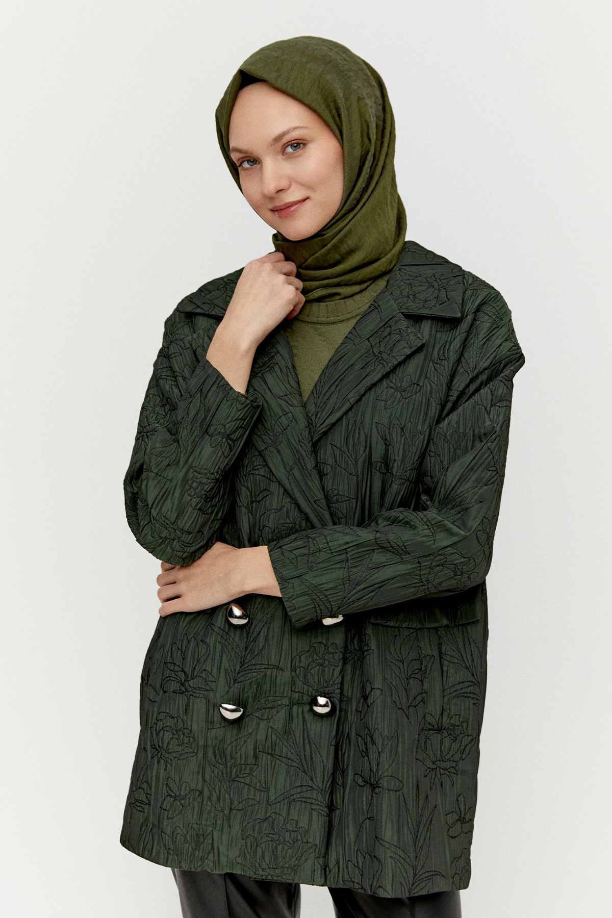 Çiçek Desenli Kruvaze Oversize Kap