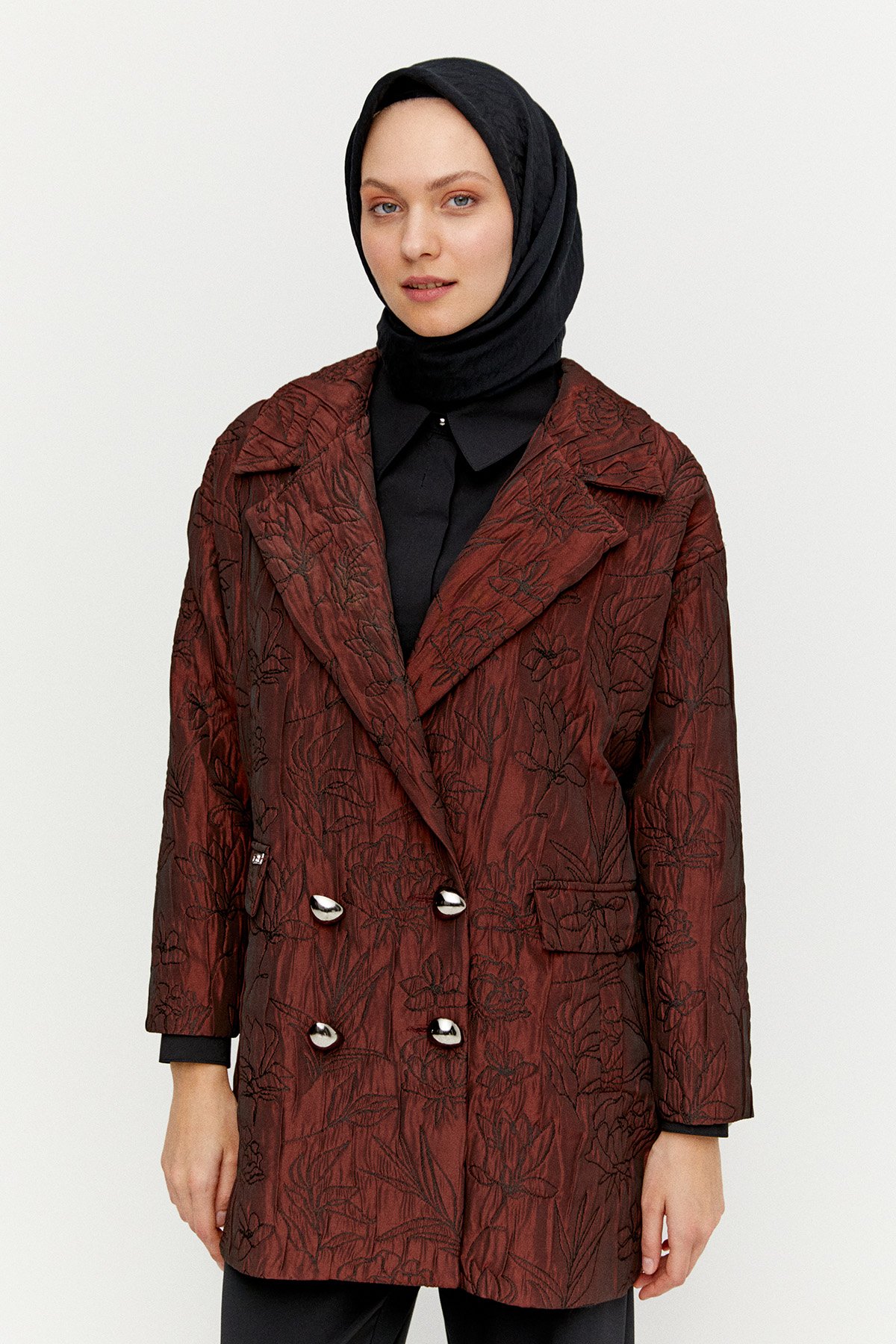 Çiçek Desenli Kruvaze Oversize Kap