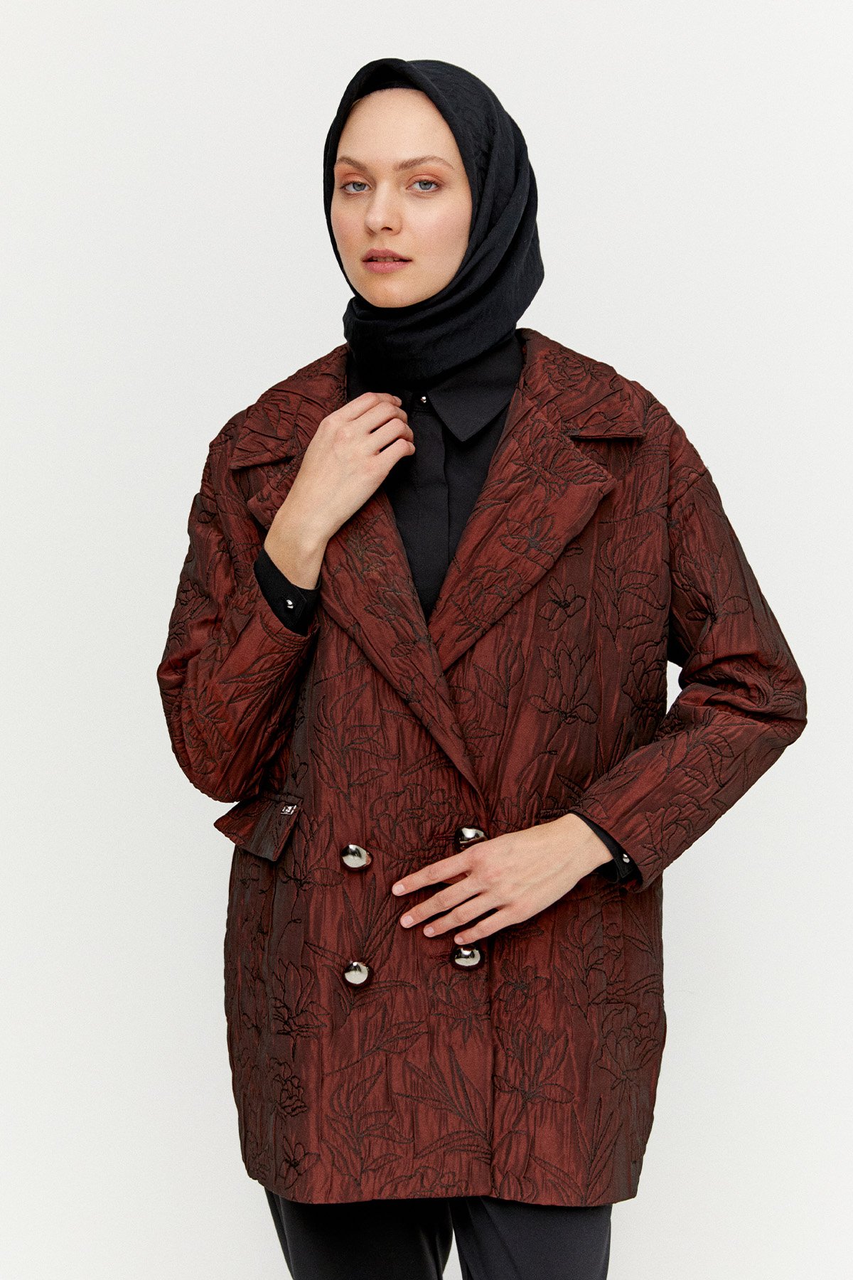 Çiçek Desenli Kruvaze Oversize Kap