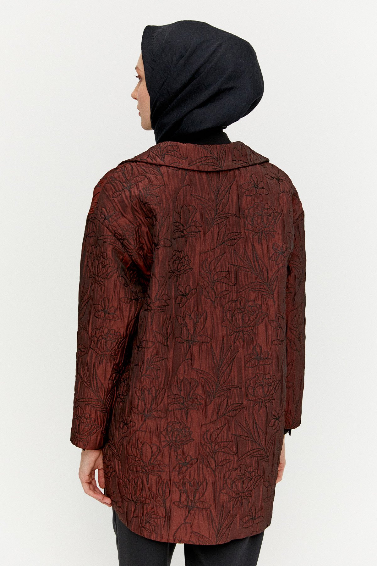 Çiçek Desenli Kruvaze Oversize Kap