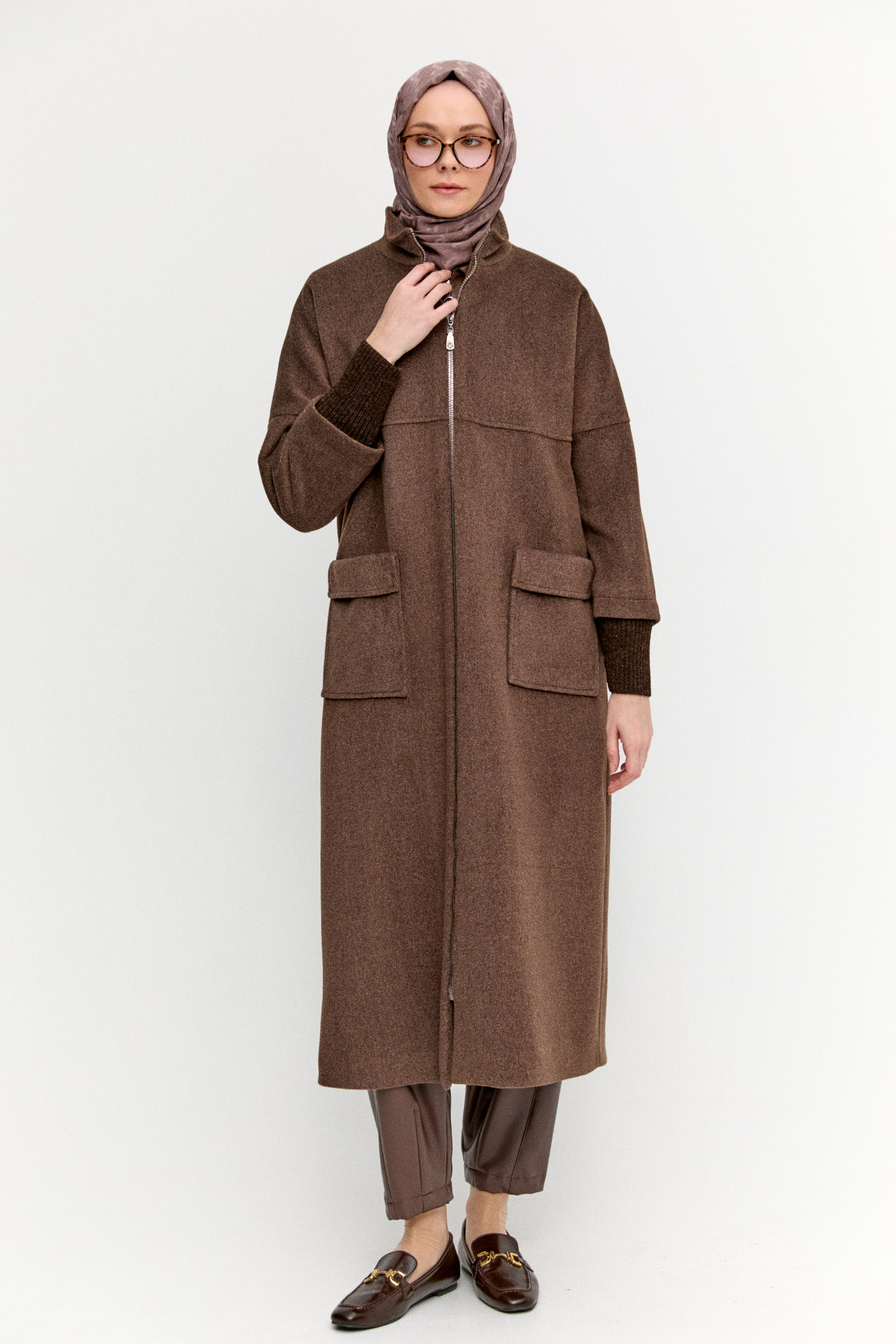 Yüksek Yakalı Kaşe Kaban, Tesettür Giyim