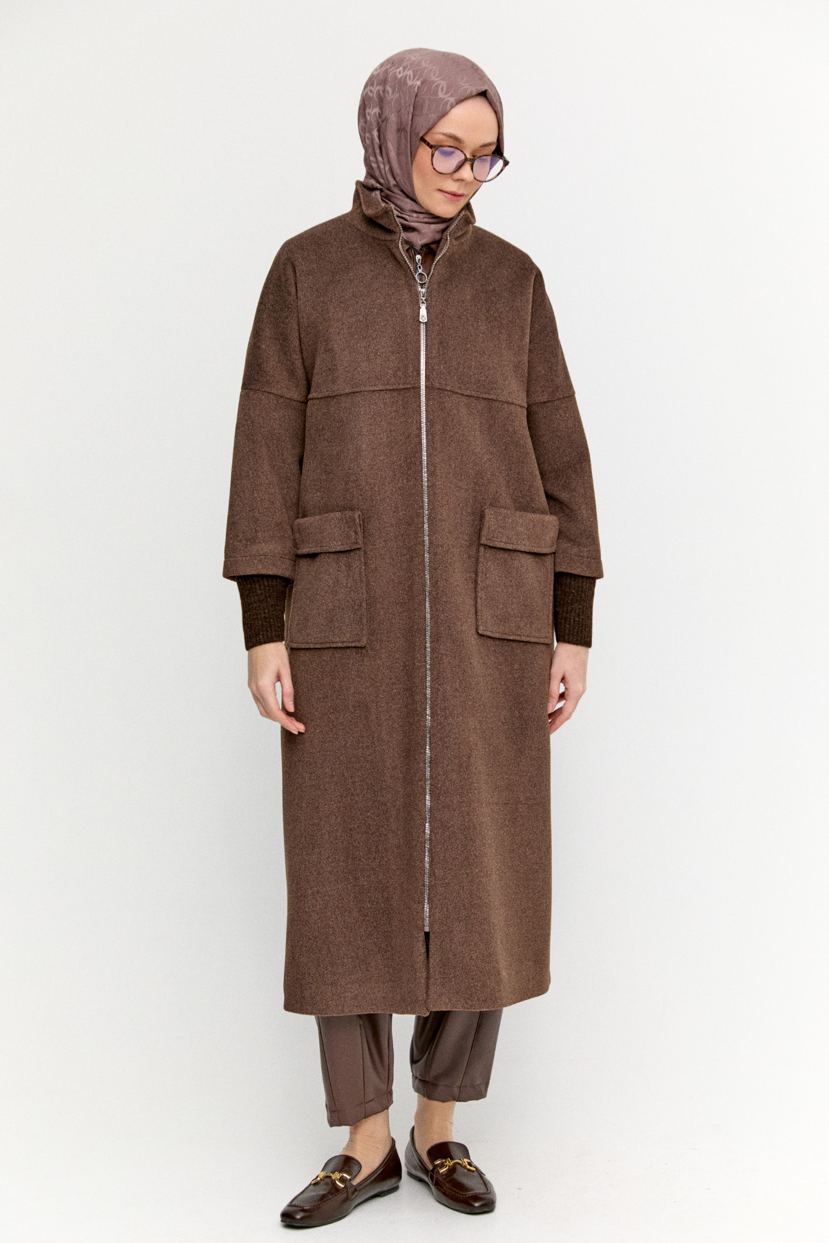 Yüksek Yakalı Kaşe Kaban, Tesettür Giyim