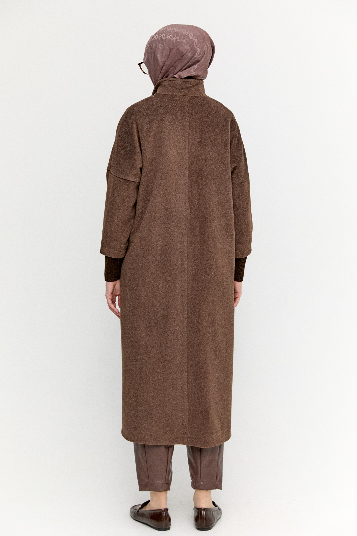 Yüksek Yakalı Kaşe Kaban, Tesettür Giyim