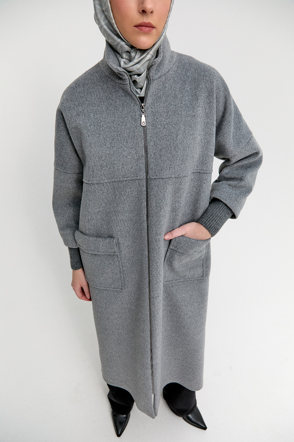 Yüksek Yakalı Kaşe Kaban, Tesettür Giyim