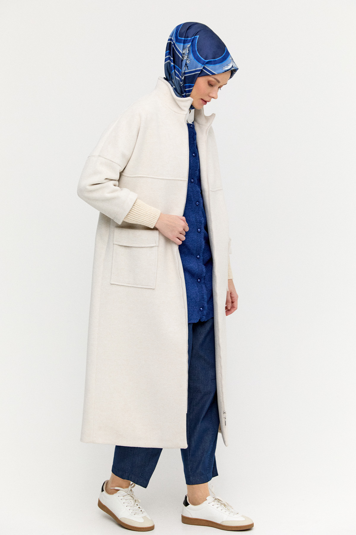 Yüksek Yakalı Kaşe Kaban, Tesettür Giyim