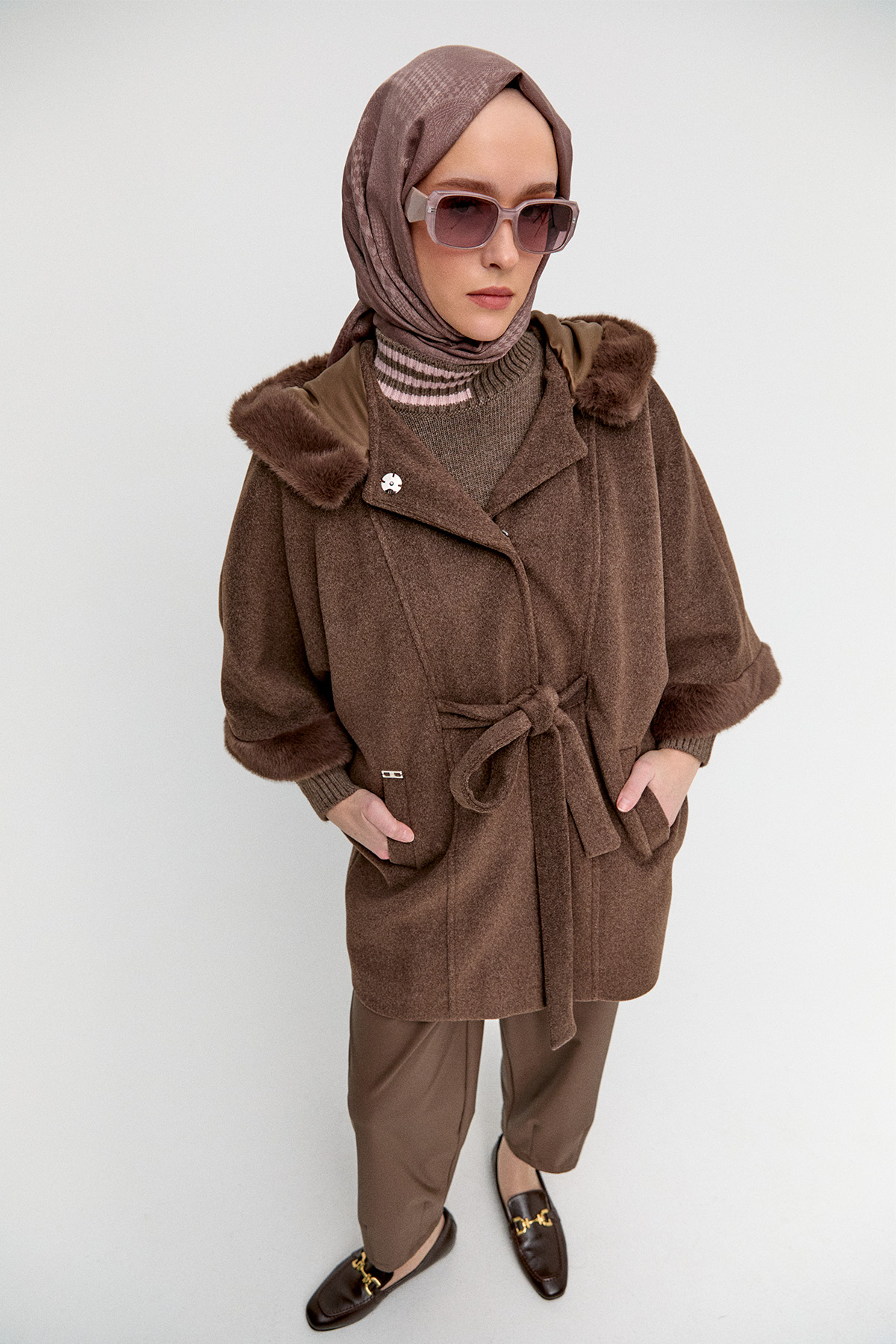 Kapüşonlu Kuşaklı Kaşe Kaban, Tesettür Giyim