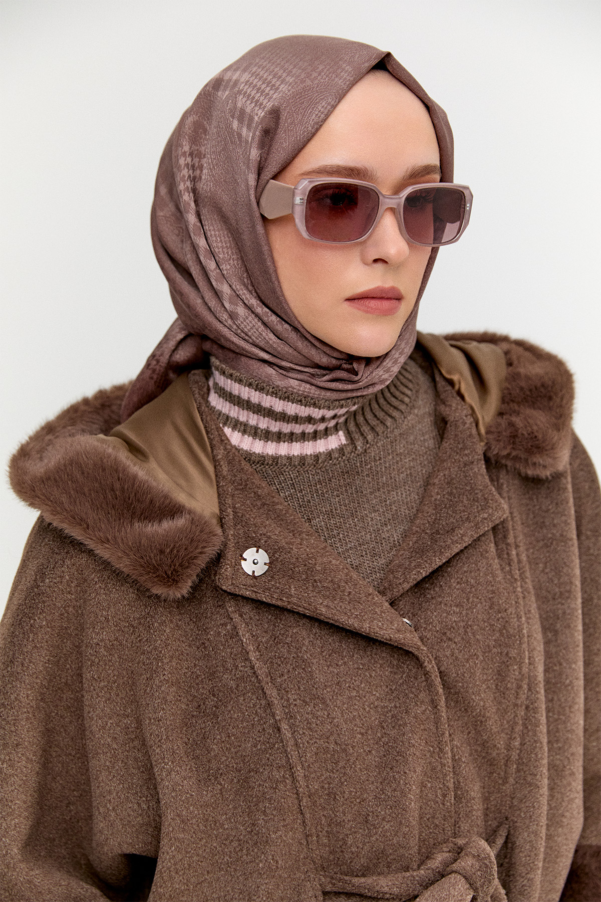 Kapüşonlu Kuşaklı Kaşe Kaban, Tesettür Giyim