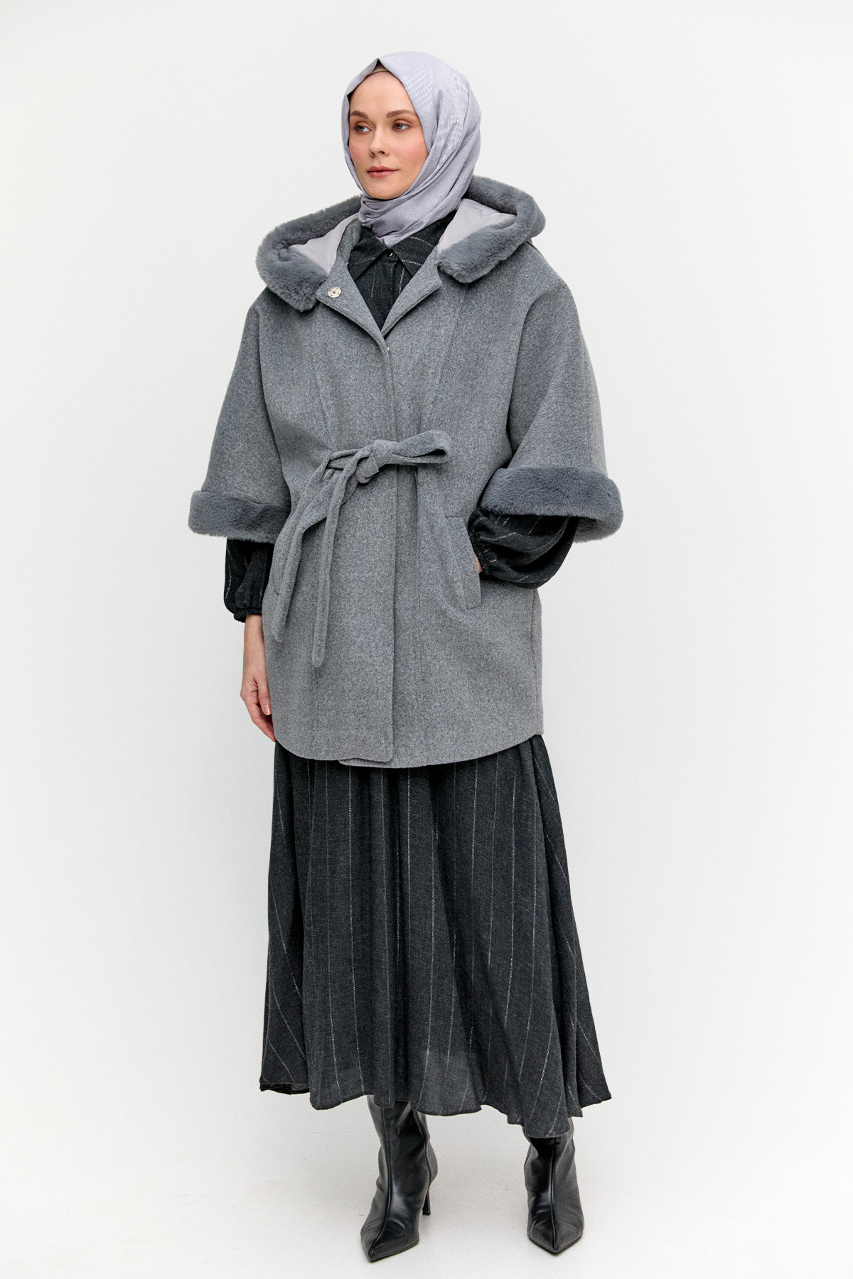 Kapüşonlu Kuşaklı Kaşe Kaban, Tesettür Giyim