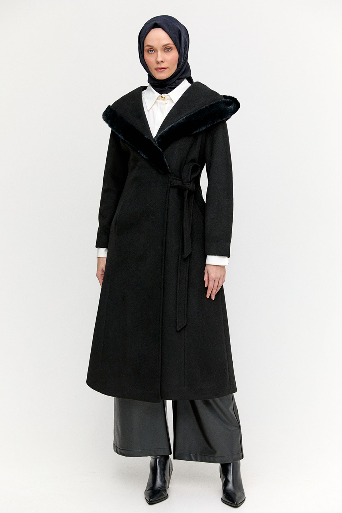 Suni Kürk Kapüşonlu Kuşaklı Kaban, Tesettür Giyim